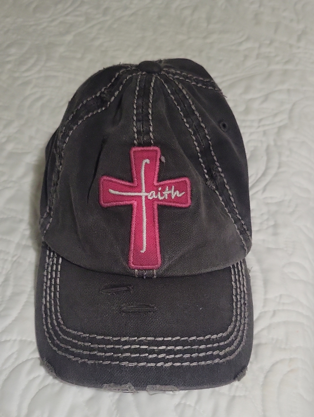 KBETHOS Black Baseball Style Hat with Pink Cross Patch